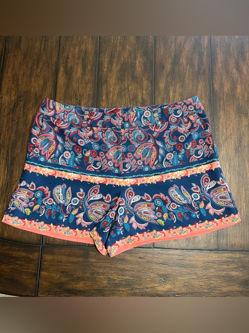 LOFT Size 12 Navy Paisley High-Rise Dress Shorts with Coral Trim Boho Whimsigoth